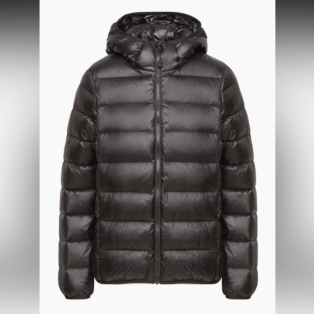 Aritzia TnAction
The Little Puff